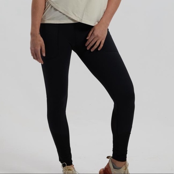 Banded Woman’s Fusion Mesh Legging Black - Picture 1 of 8